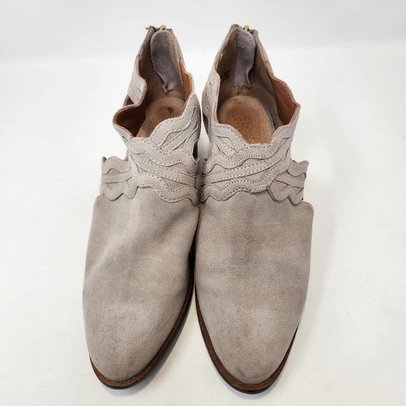 Seychelles All Together Tan Suede Ankle Boots 7.5 Scallop Trim Cutouts Back Zip - Picture 2 of 9